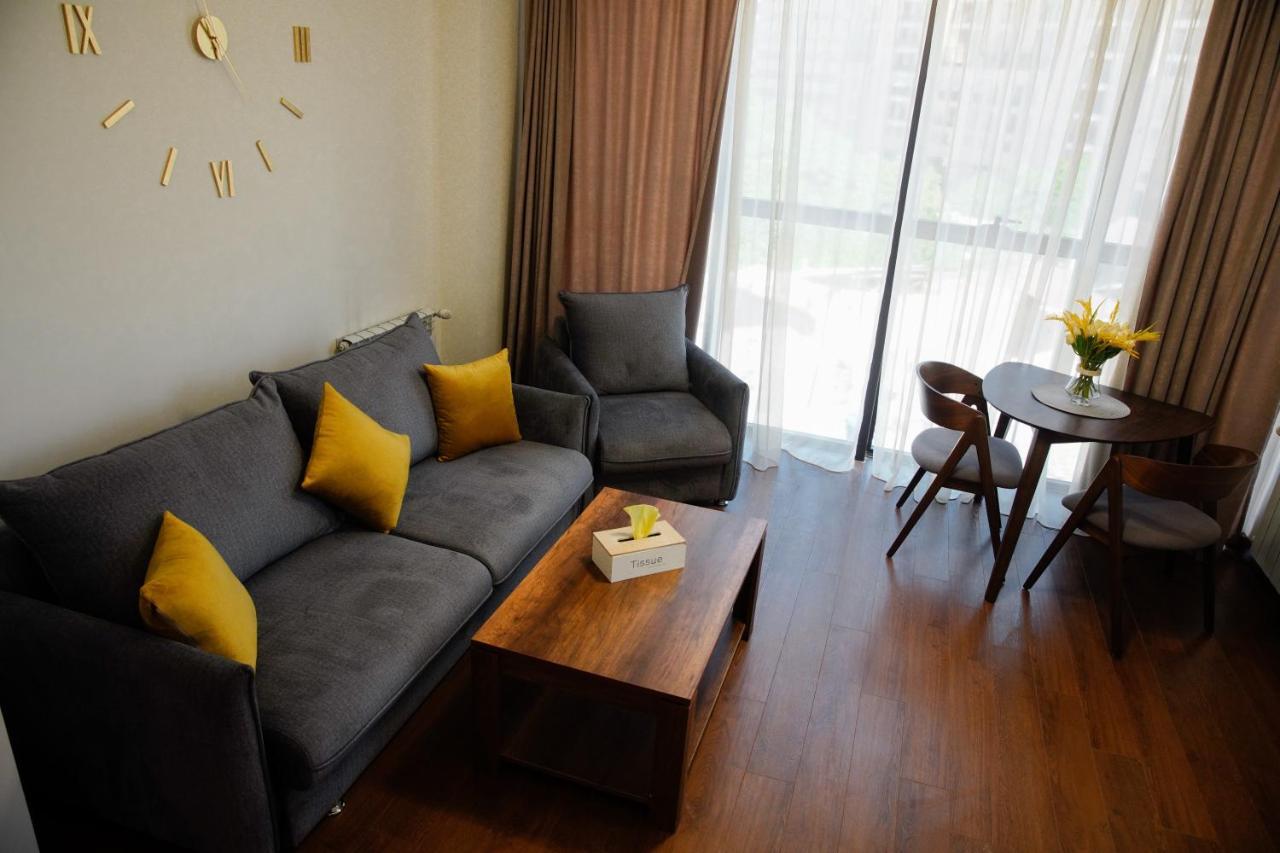 City Center Appartment At Buzand St. Yerevan Exterior foto