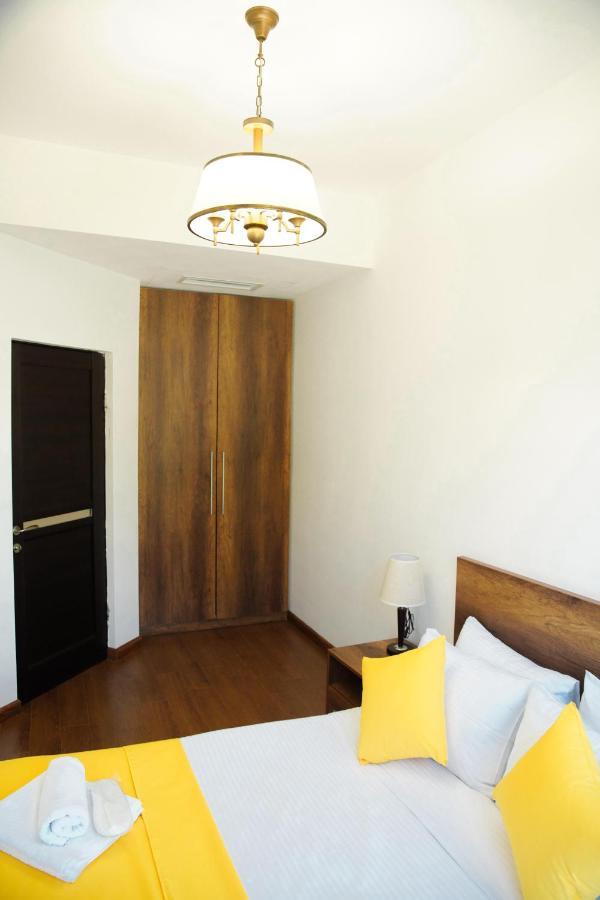 City Center Appartment At Buzand St. Yerevan Exterior foto